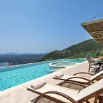 빌라 Summer Wine Spartylas